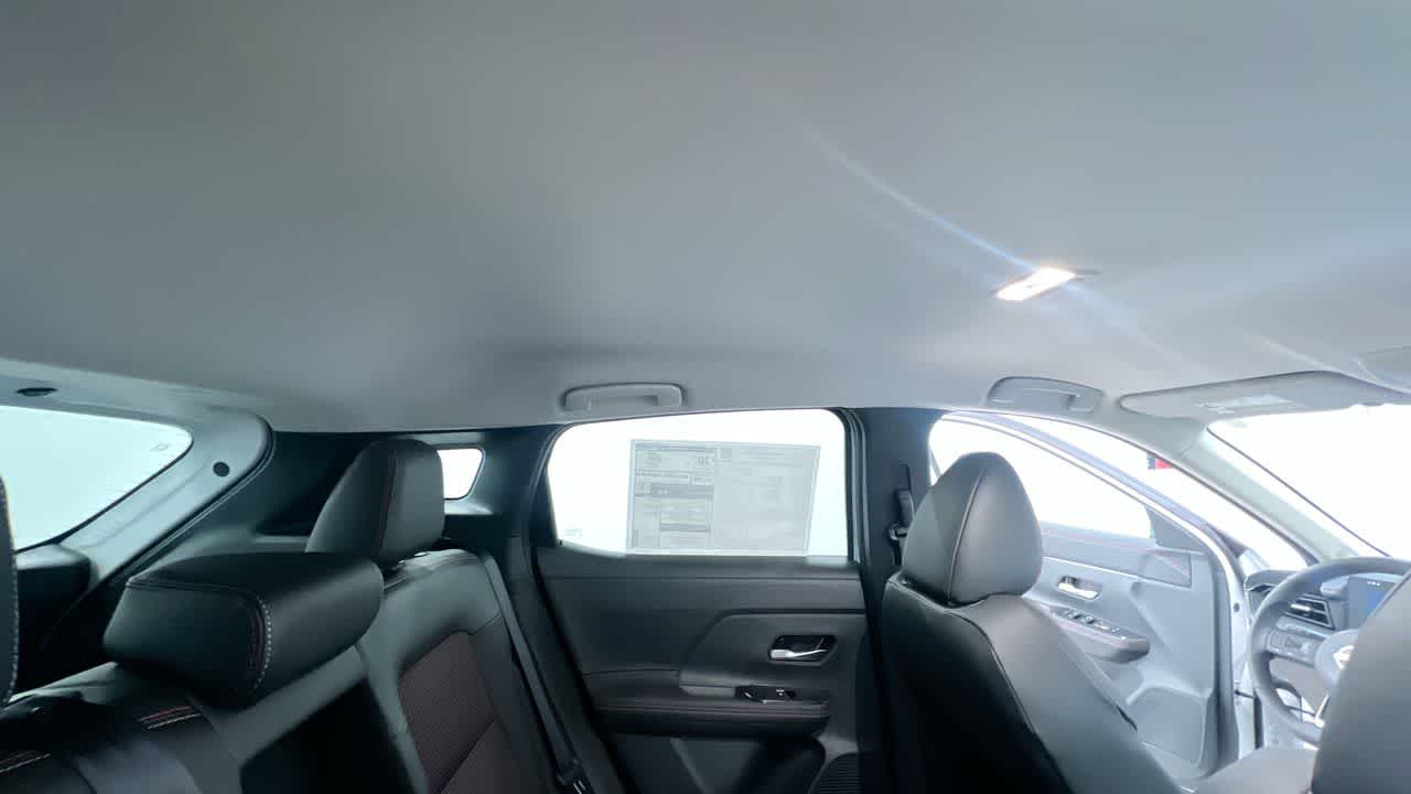 Vehicle image 39 of 46