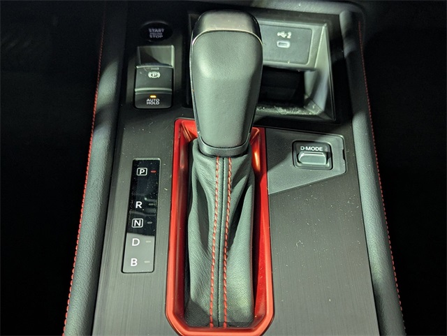 Vehicle image 11 of 15