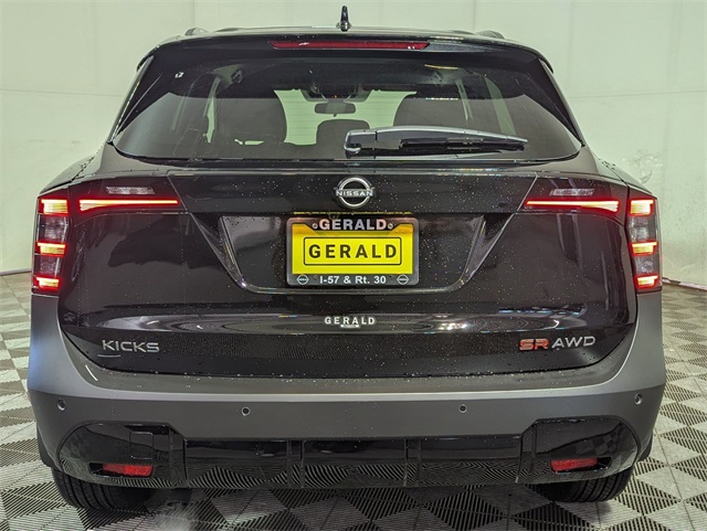 Vehicle image 5 of 15