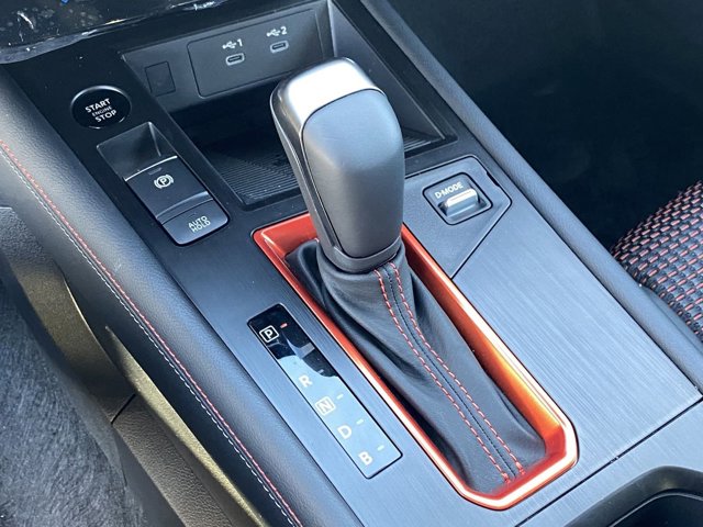 2025 Nissan Kicks SR Image 16 of 18