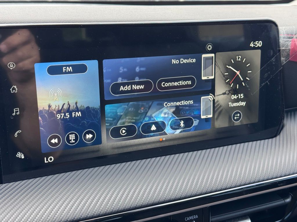 Vehicle image 10 of 26