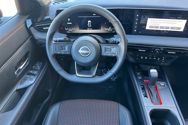 Vehicle image 11 of 20