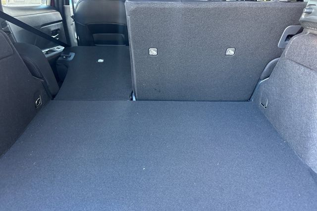 Vehicle image 7 of 20