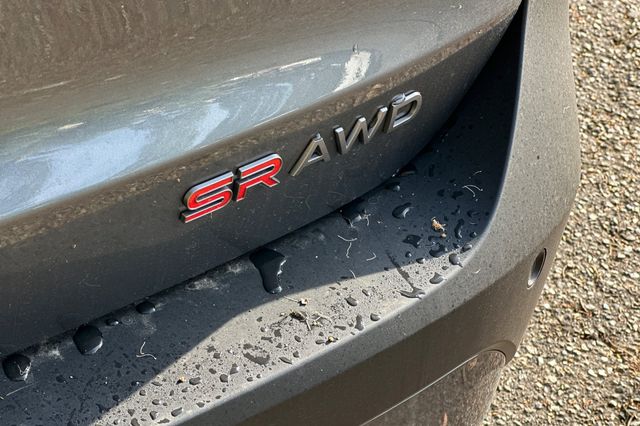 Vehicle image 17 of 20