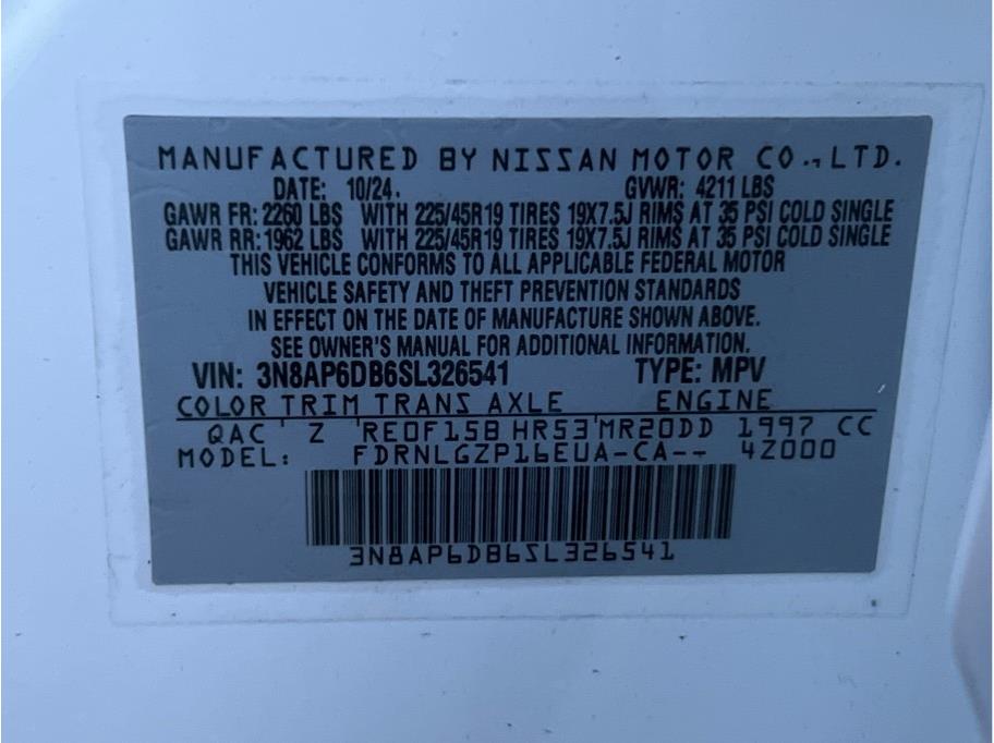 Vehicle image 16 of 17