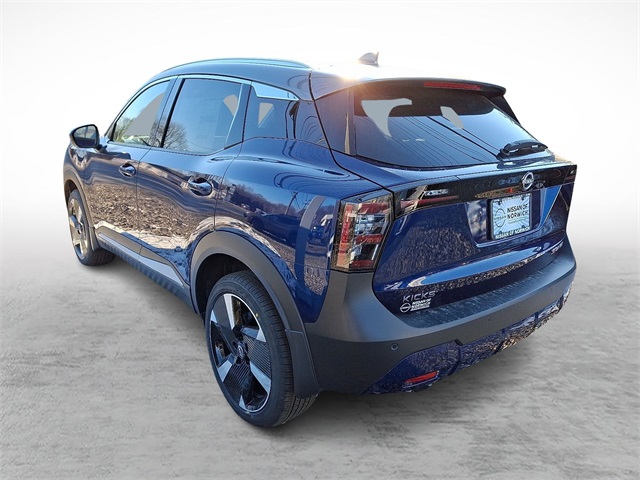 2025 Nissan Kicks SR Image 5 of 9