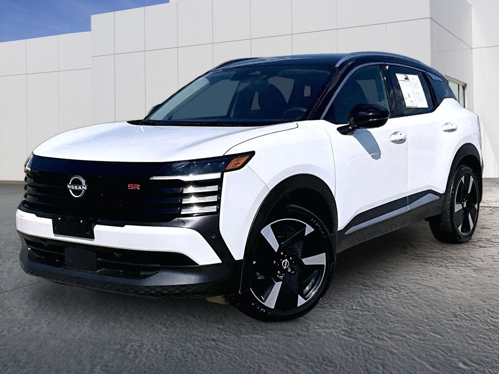 2025 Nissan Kicks SR Image 1 of 26