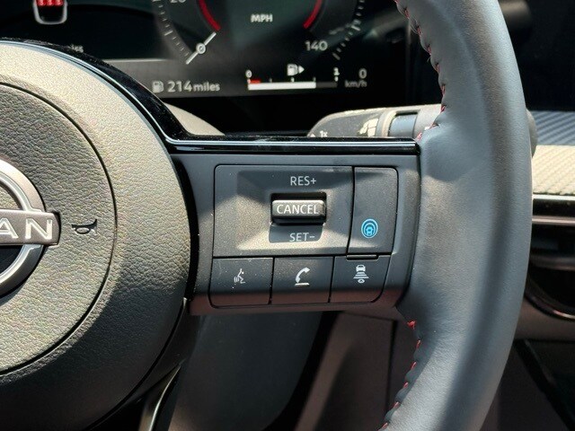 2025 Nissan Kicks SR Image 22 of 32