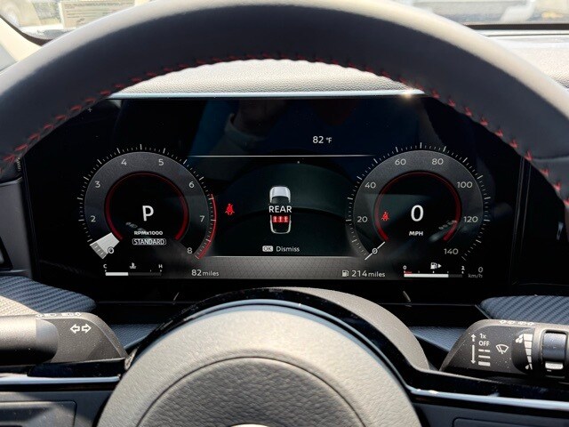 2025 Nissan Kicks SR Image 28 of 32