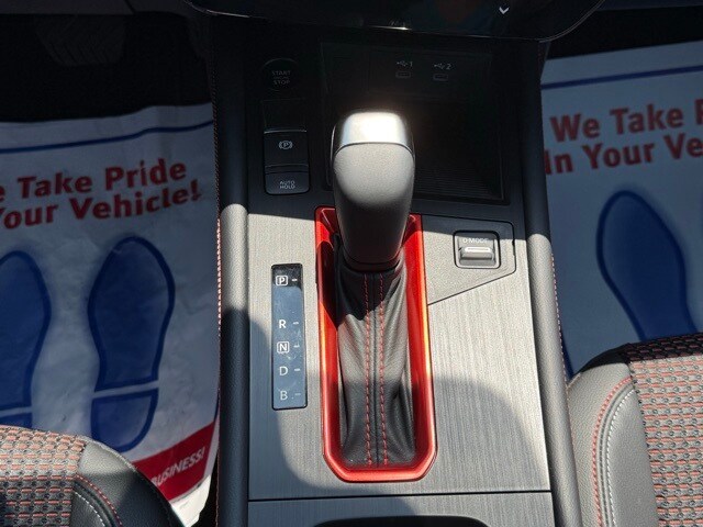 2025 Nissan Kicks SR Image 26 of 32