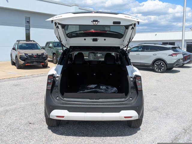 Vehicle image 25 of 26