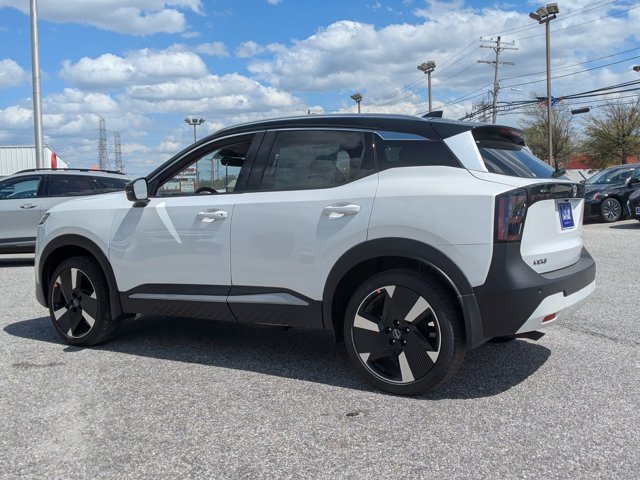 Vehicle image 5 of 26