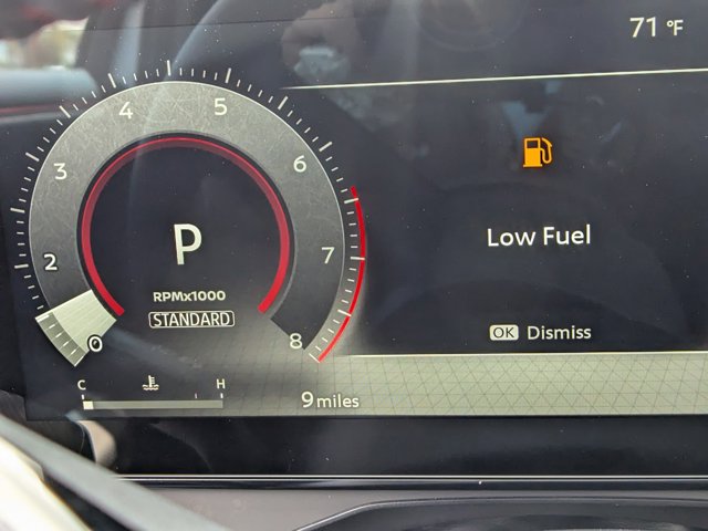 Vehicle image 23 of 26