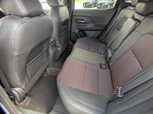 Vehicle image 9 of 26