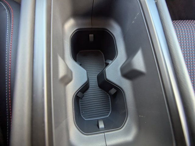 Vehicle image 14 of 26