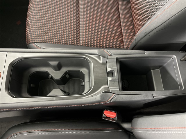 Vehicle image 20 of 25