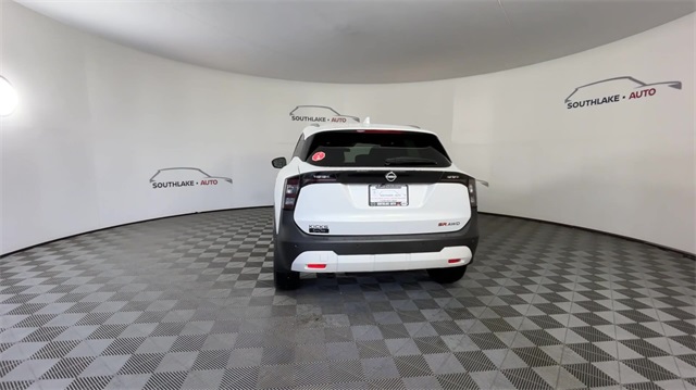 Vehicle image 7 of 25