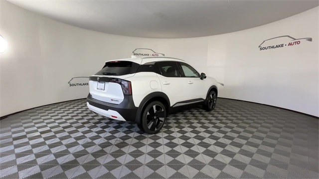 Vehicle image 6 of 25
