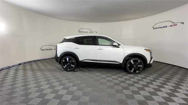 Vehicle image 5 of 25