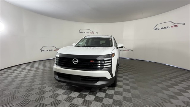 Vehicle image 2 of 25