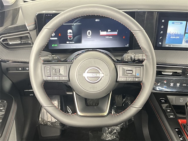 Vehicle image 14 of 25