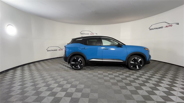 Vehicle image 5 of 25