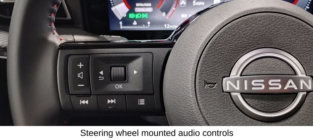 Vehicle image 27 of 39