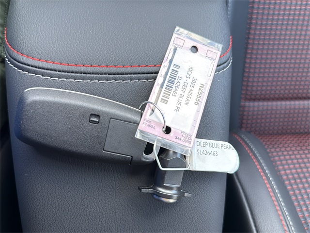 2025 Nissan Kicks SR Image 21 of 31