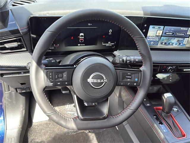 2025 Nissan Kicks SR Image 24 of 31