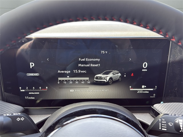 2025 Nissan Kicks SR Image 15 of 31