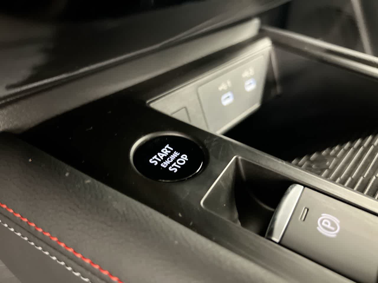 Vehicle image 13 of 26
