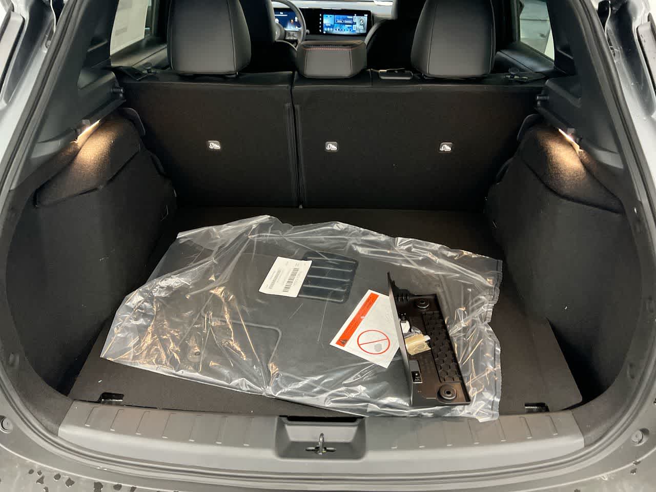 Vehicle image 24 of 26