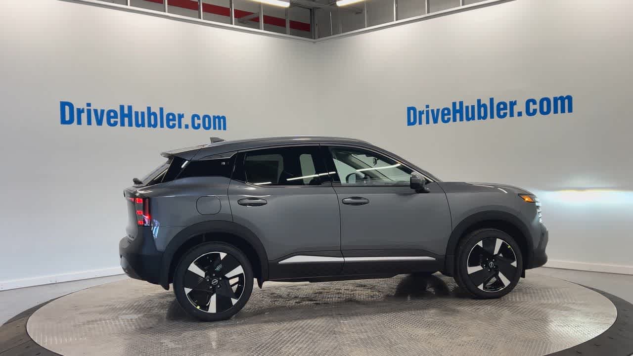Vehicle image 7 of 26