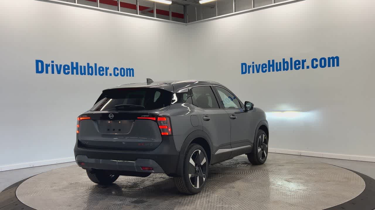 Vehicle image 6 of 26