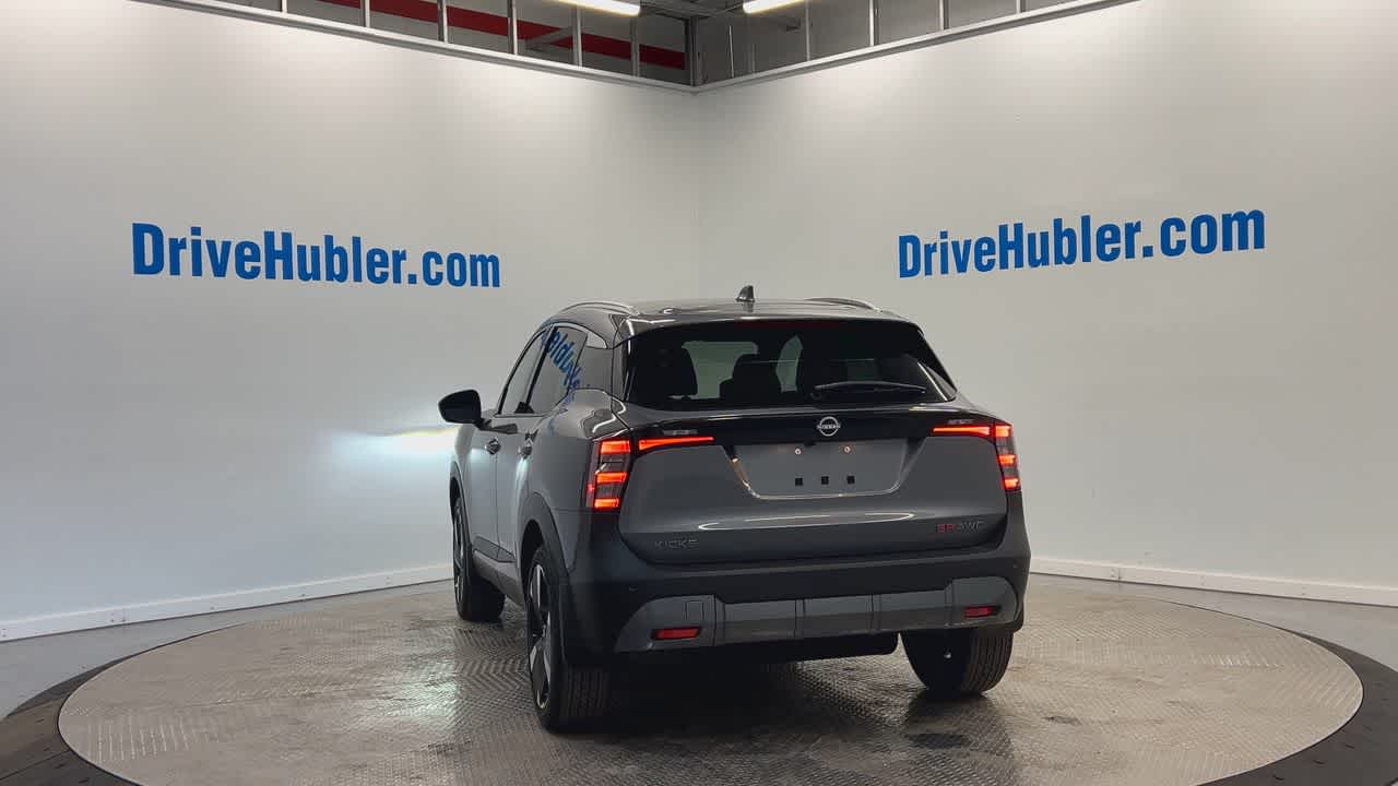 Vehicle image 9 of 26