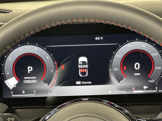 Vehicle image 15 of 25