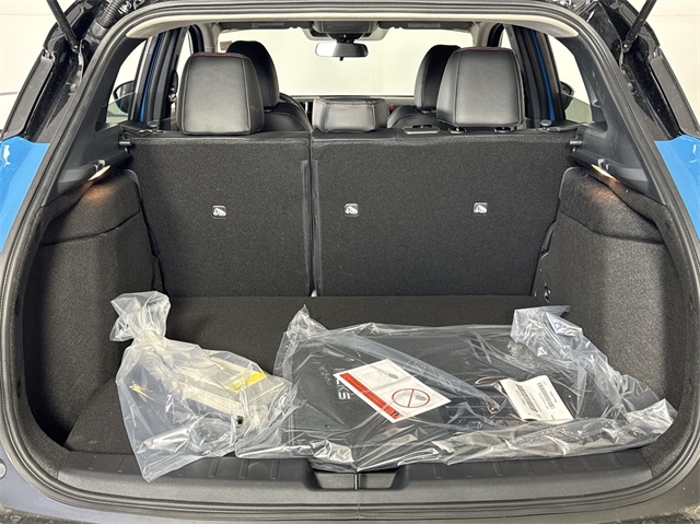 Vehicle image 22 of 25