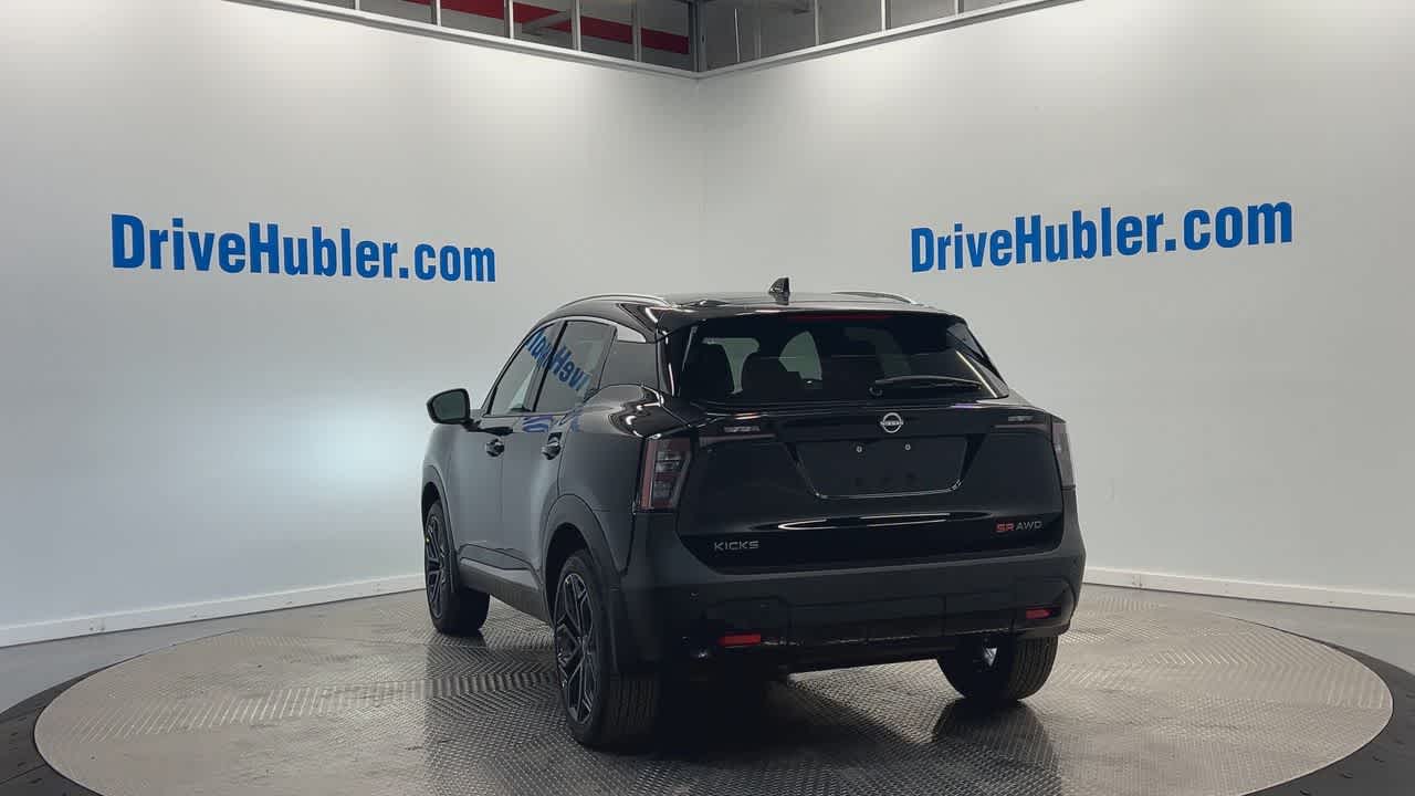 Vehicle image 8 of 27