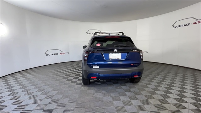Vehicle image 7 of 25
