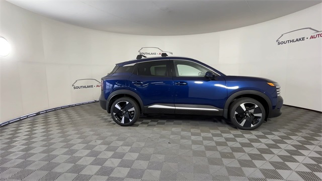 Vehicle image 5 of 25
