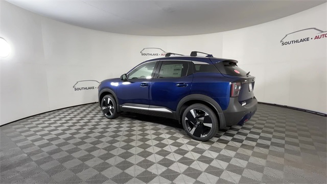 Vehicle image 8 of 25
