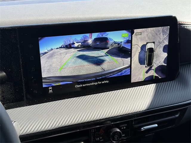 2025 Nissan Kicks SR Image 18 of 31