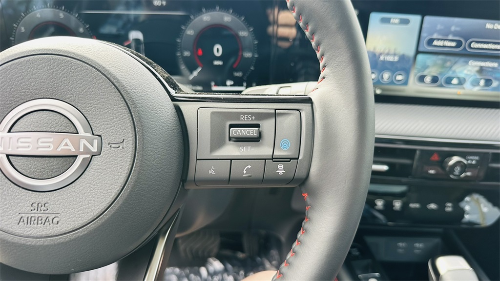 Vehicle image 16 of 30