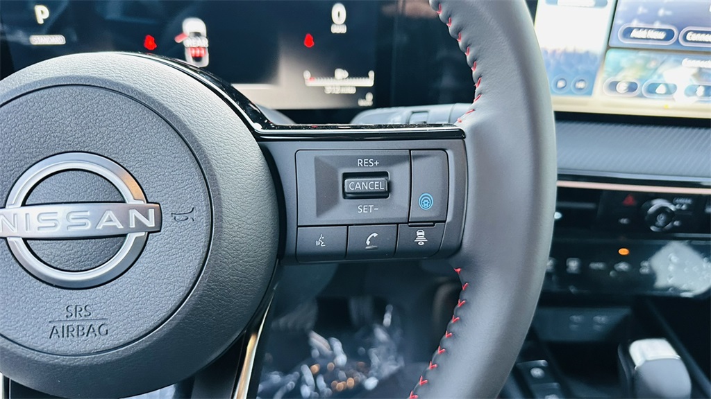 Vehicle image 15 of 29