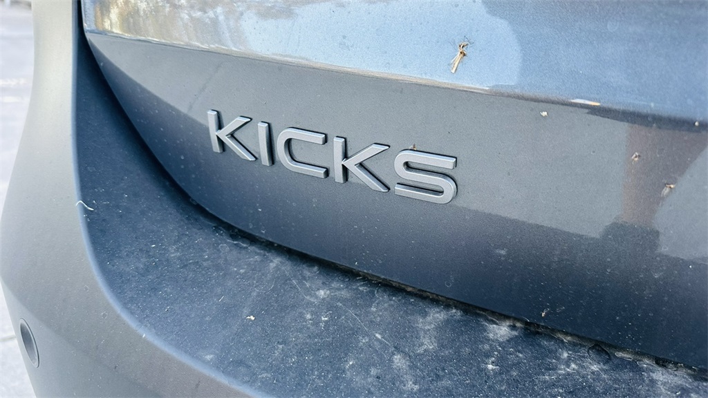 Vehicle image 28 of 29