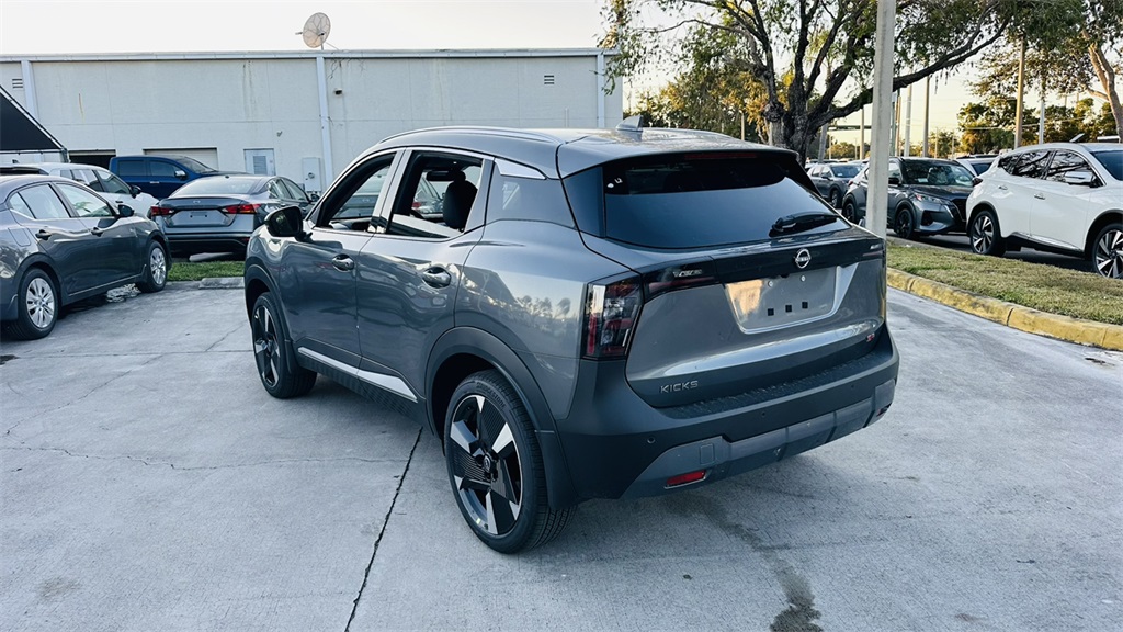 Vehicle image 6 of 29