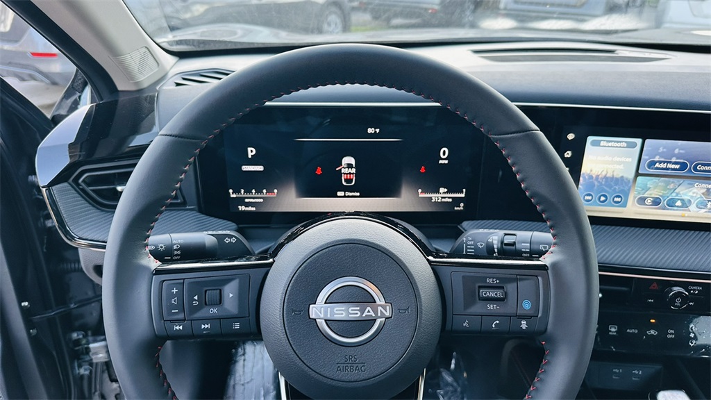 Vehicle image 26 of 29