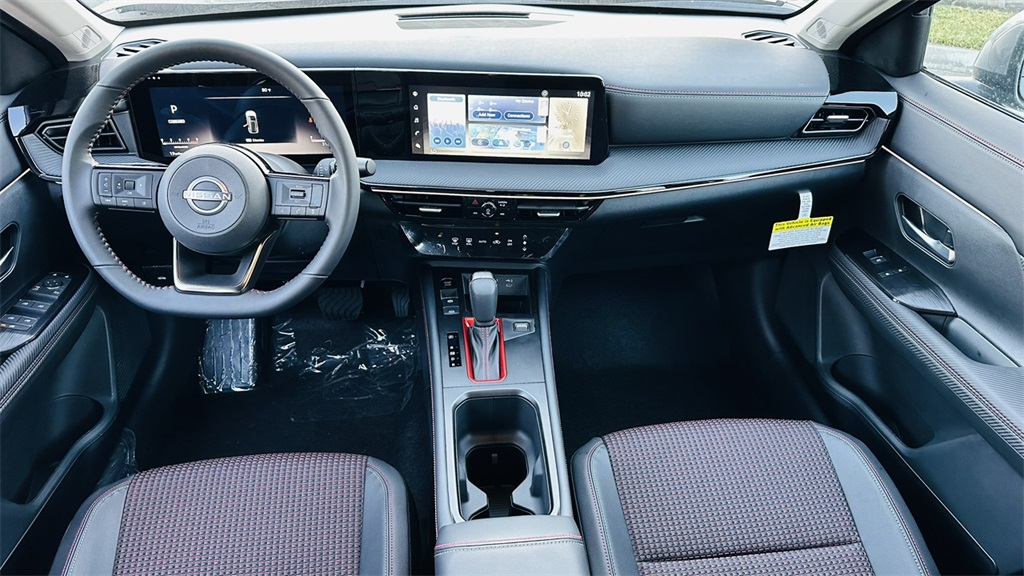 Vehicle image 12 of 29