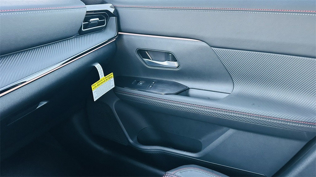 Vehicle image 22 of 29