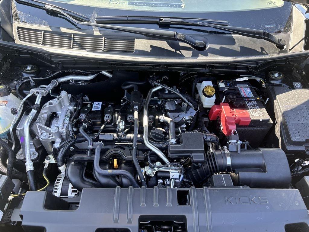 Vehicle image 31 of 33